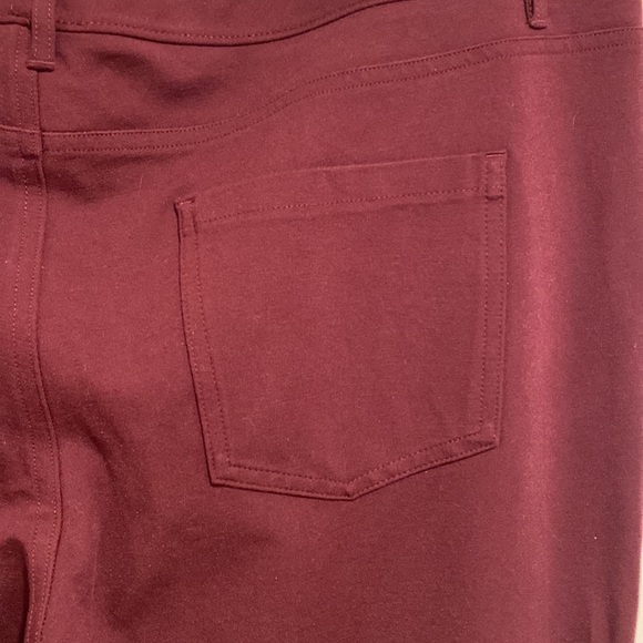 Mossino burgundy size 18 stretch faux leather on front and fabric back - Picture 3 of 7